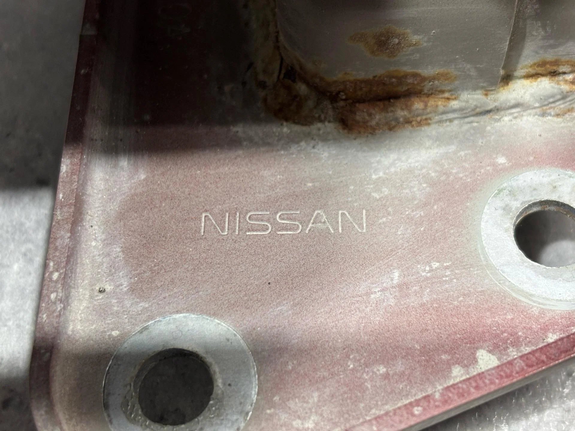 Кронштейн усилителя переднего бампера Nissan - миниатюра 6