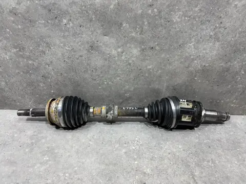 Полуось передняя левая Toyota RAV4 3 XA30 ACA30