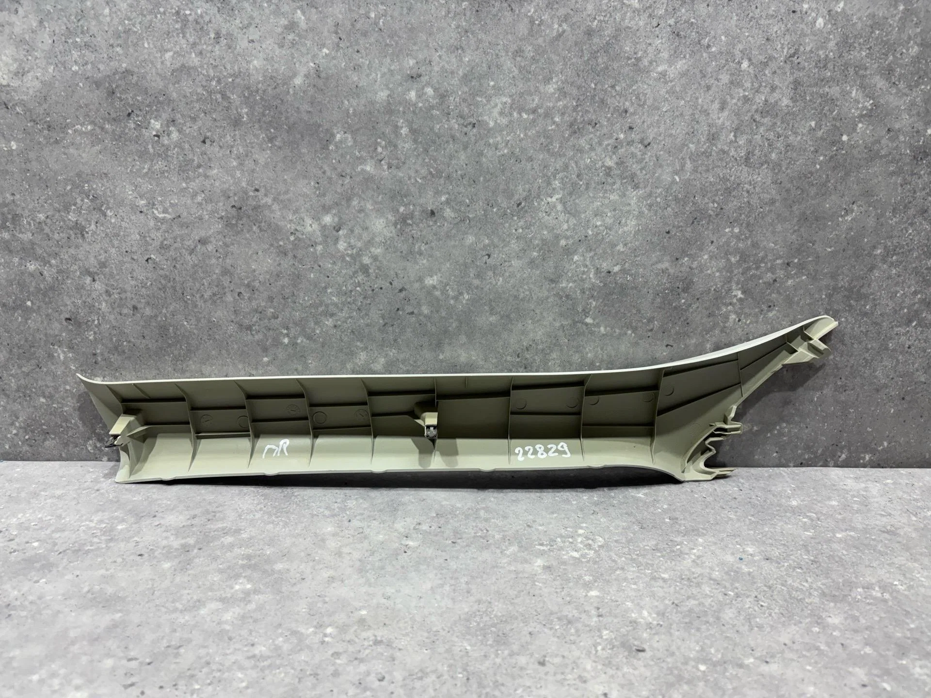 Обшивка стойки передней правая Nissan Almera G15 - миниатюра 4