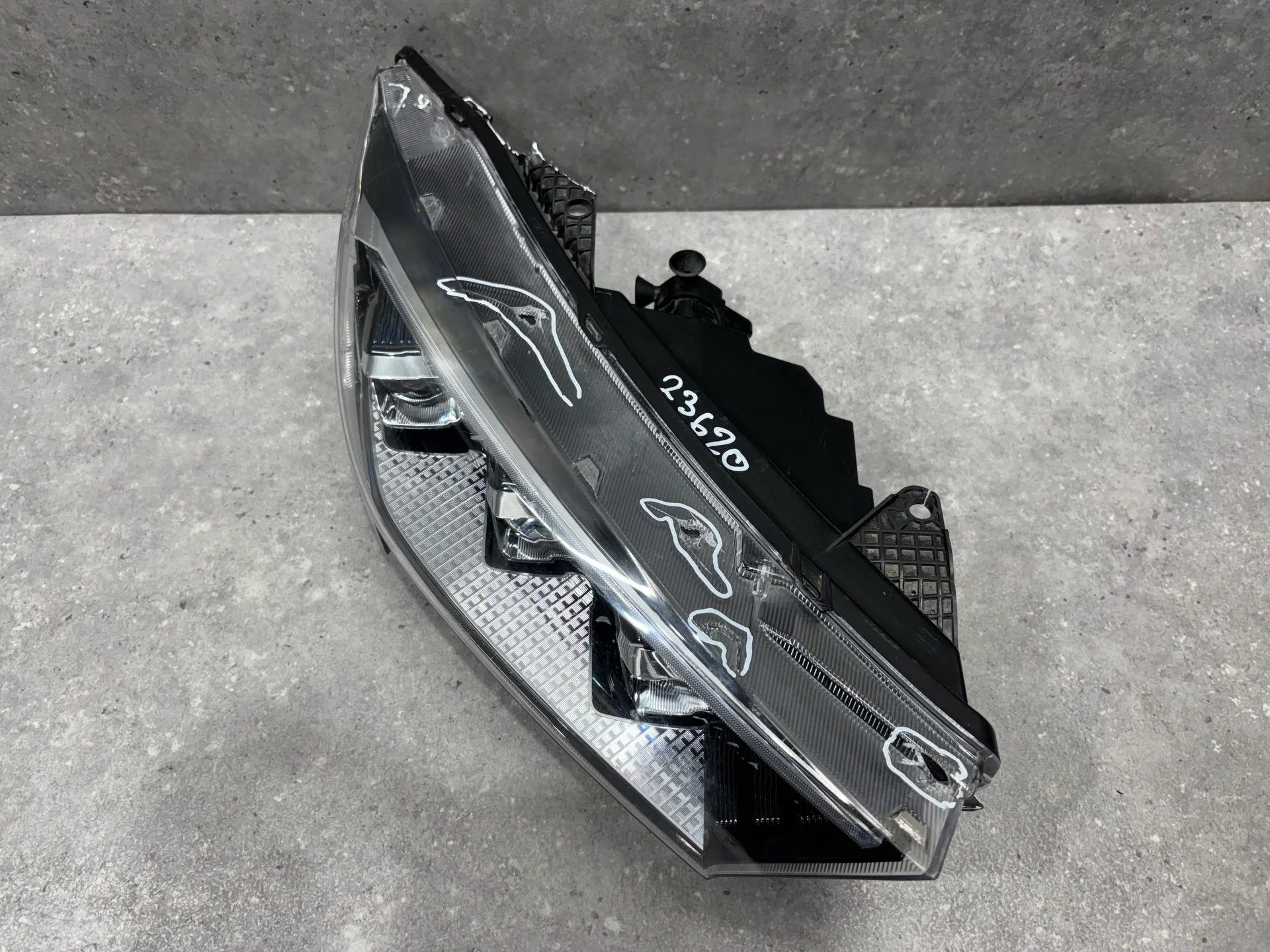 Фара правая Jetour X90 Plus 1 2023 F084421020FL - миниатюра 2
