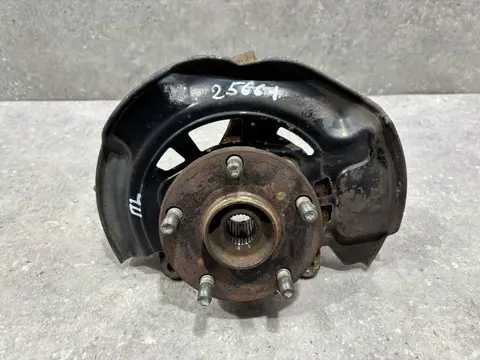 Кулак передний левый Toyota RAV4 3 XA30 ACA30 2008