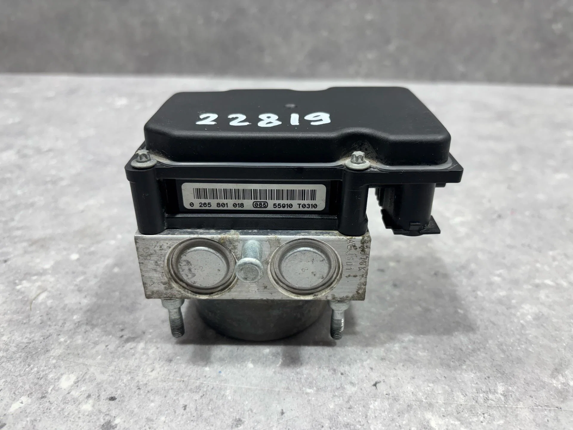 Блок ABS Nissan Almera G15 2016 476604AA0A - миниатюра 2