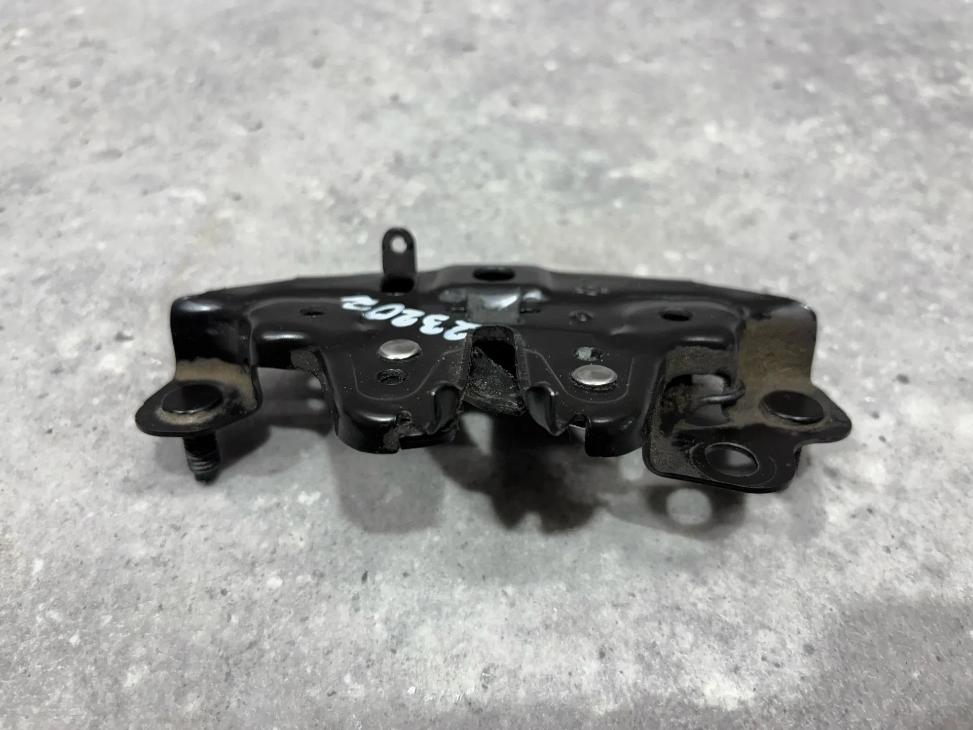 Замок капота Nissan Qashqai J11 рест. J11 2020 - миниатюра 2