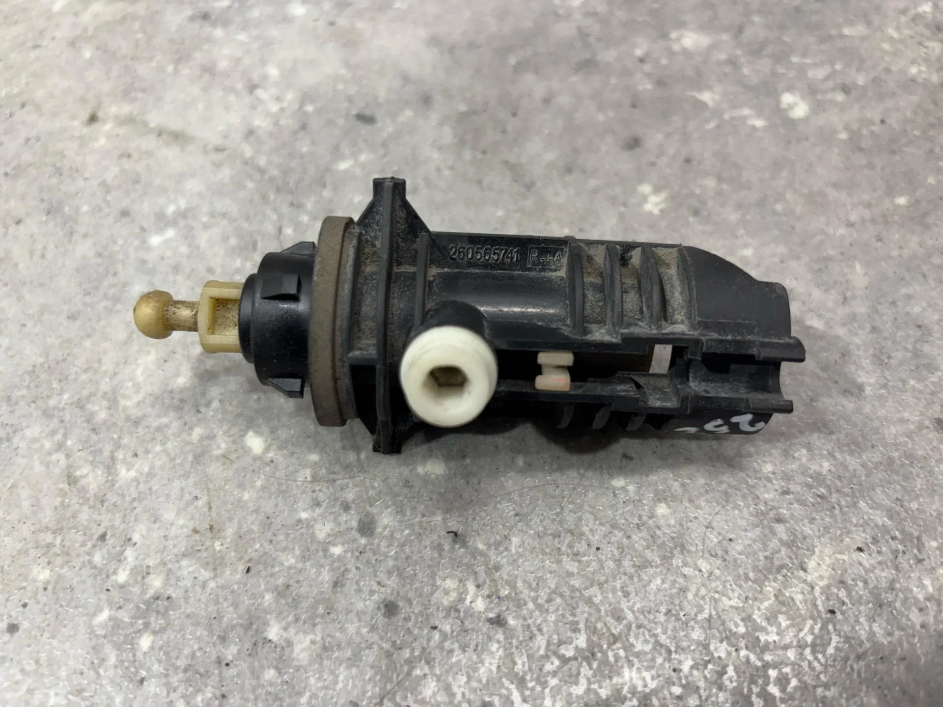 Корректор фар Renault Logan 2 L8 2017 260101479R - миниатюра 4