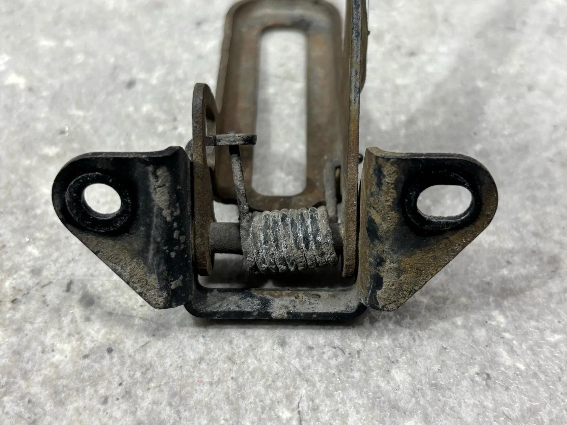 Крюк капота Toyota Avensis 3 T270 ADT270 2010 - миниатюра 4
