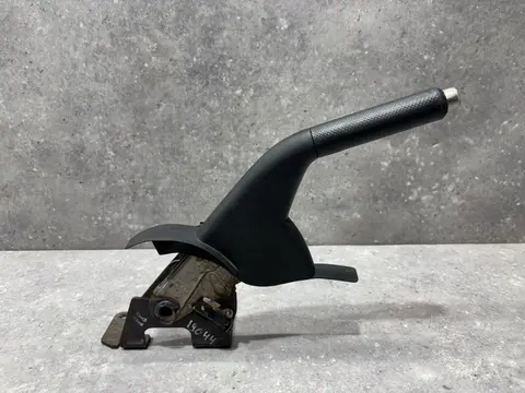 Кран ручного тормоза (ручник) Mazda 3 1 BK 2006