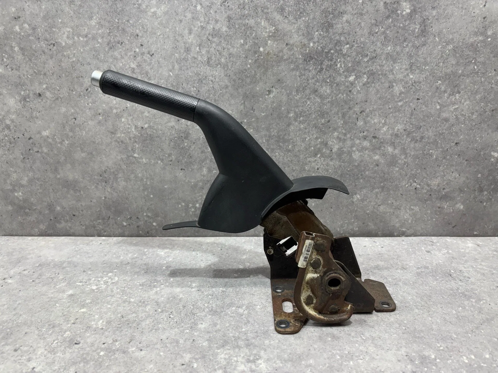 Кран ручного тормоза (ручник) Mazda 3 1 BK 2006 - миниатюра 4