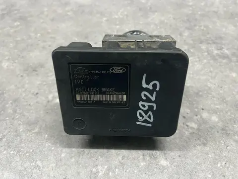 Блок ABS Mazda 3 1 BK 2006 BPYL437AZF