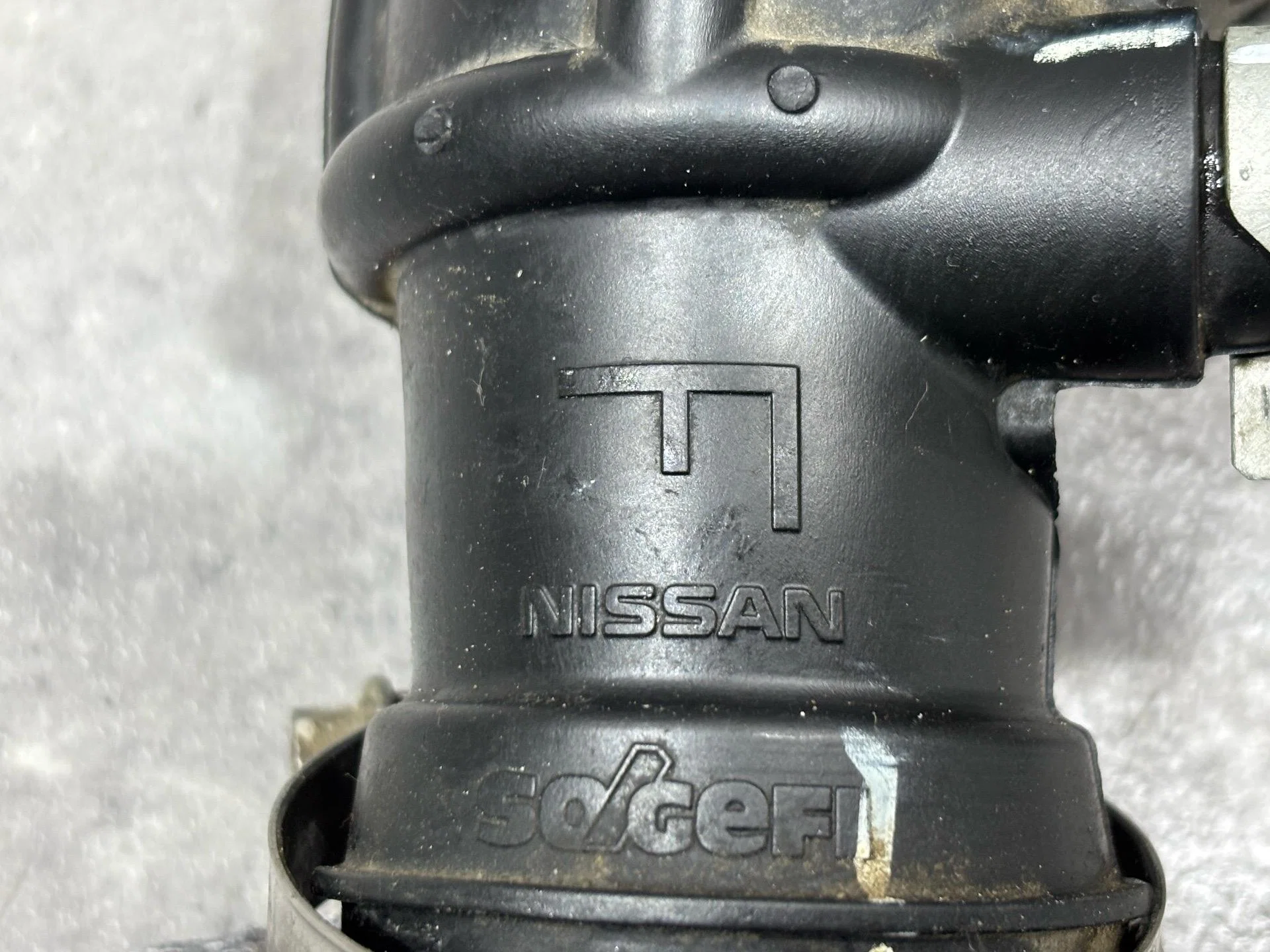 Патрубок воздушного фильтра Nissan Qashqai - миниатюра 7