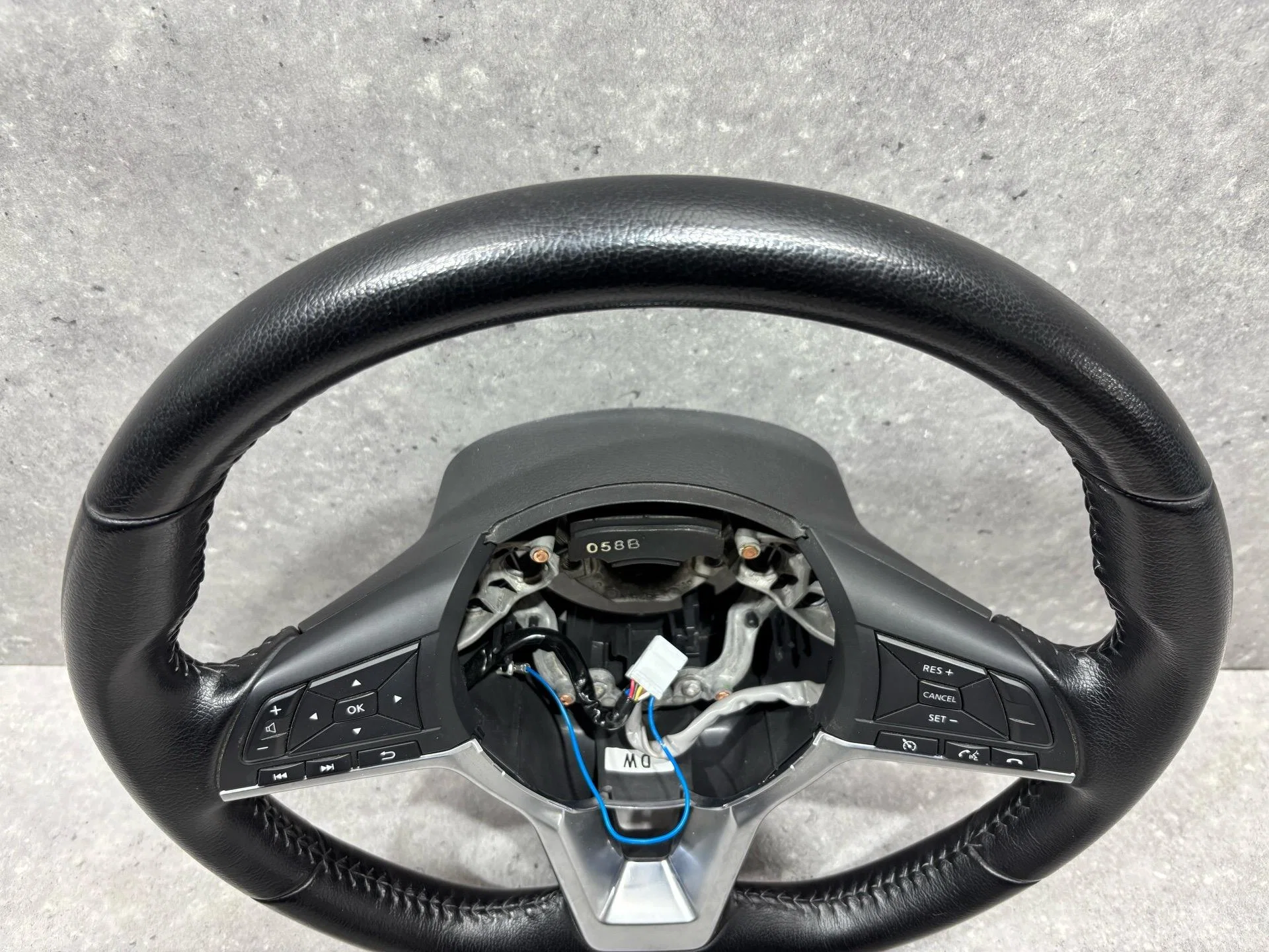 Руль Nissan Qashqai J11 рест. J11 2020 484306FW2A - миниатюра 7