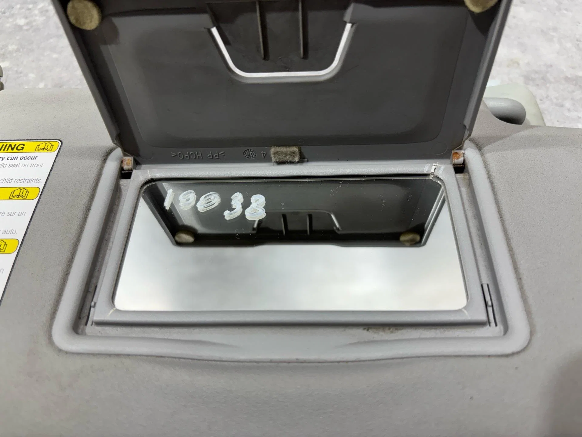Солнцезащитный козырек правый Mazda 3 1 BK 2006 - миниатюра 4