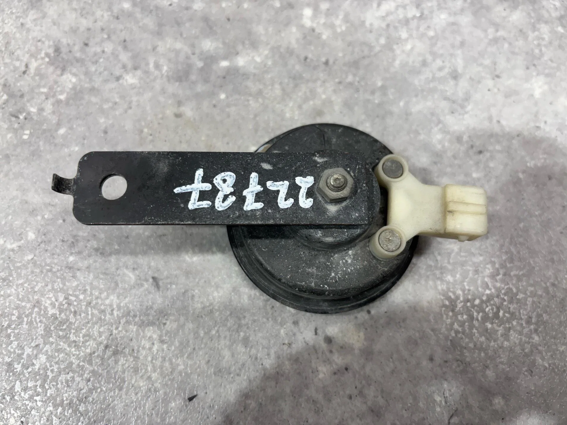 Сигнал звуковой Nissan Almera G15 2016 256204AA0B - миниатюра 4