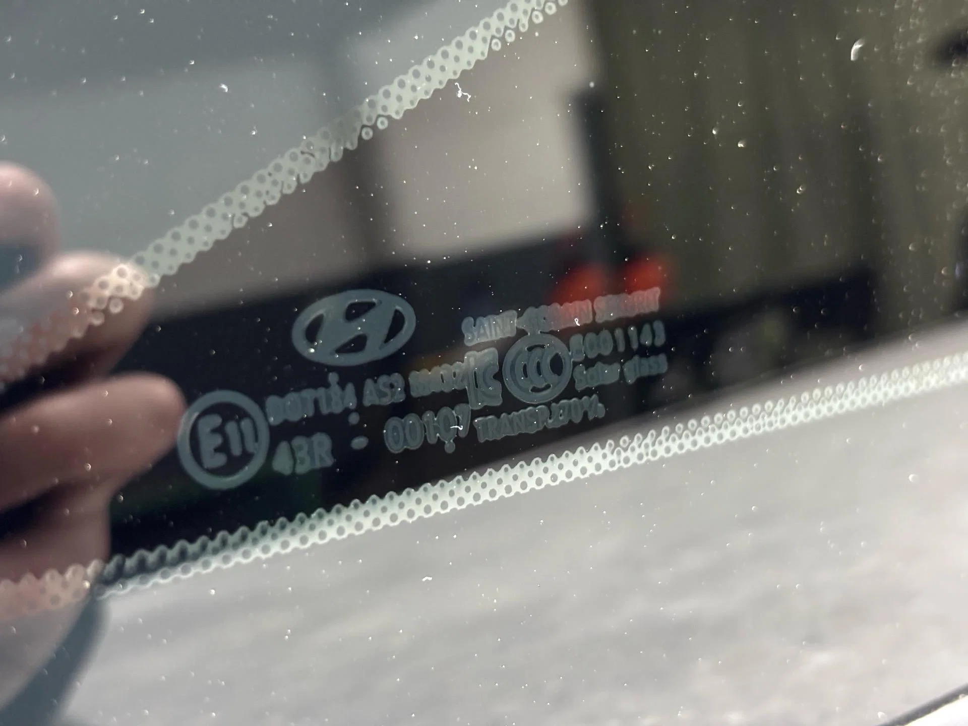 Стекло кузовное заднее правое Hyundai Sonata 7 LF - миниатюра 4
