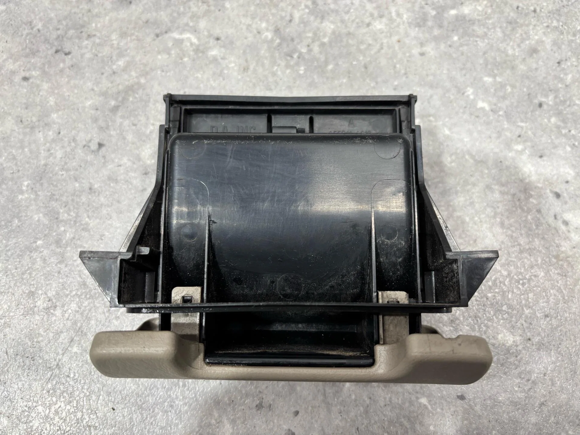 Бардачок Toyota Camry 6 XV30 ACV30 2001 55409AA010 - миниатюра 5