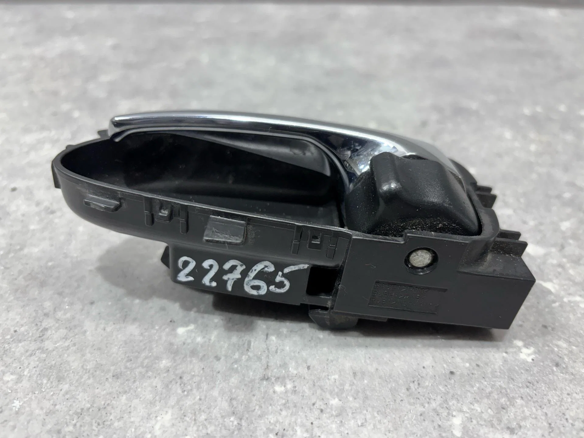 Ручка внутренняя двери левой Nissan Almera G15 - миниатюра 4