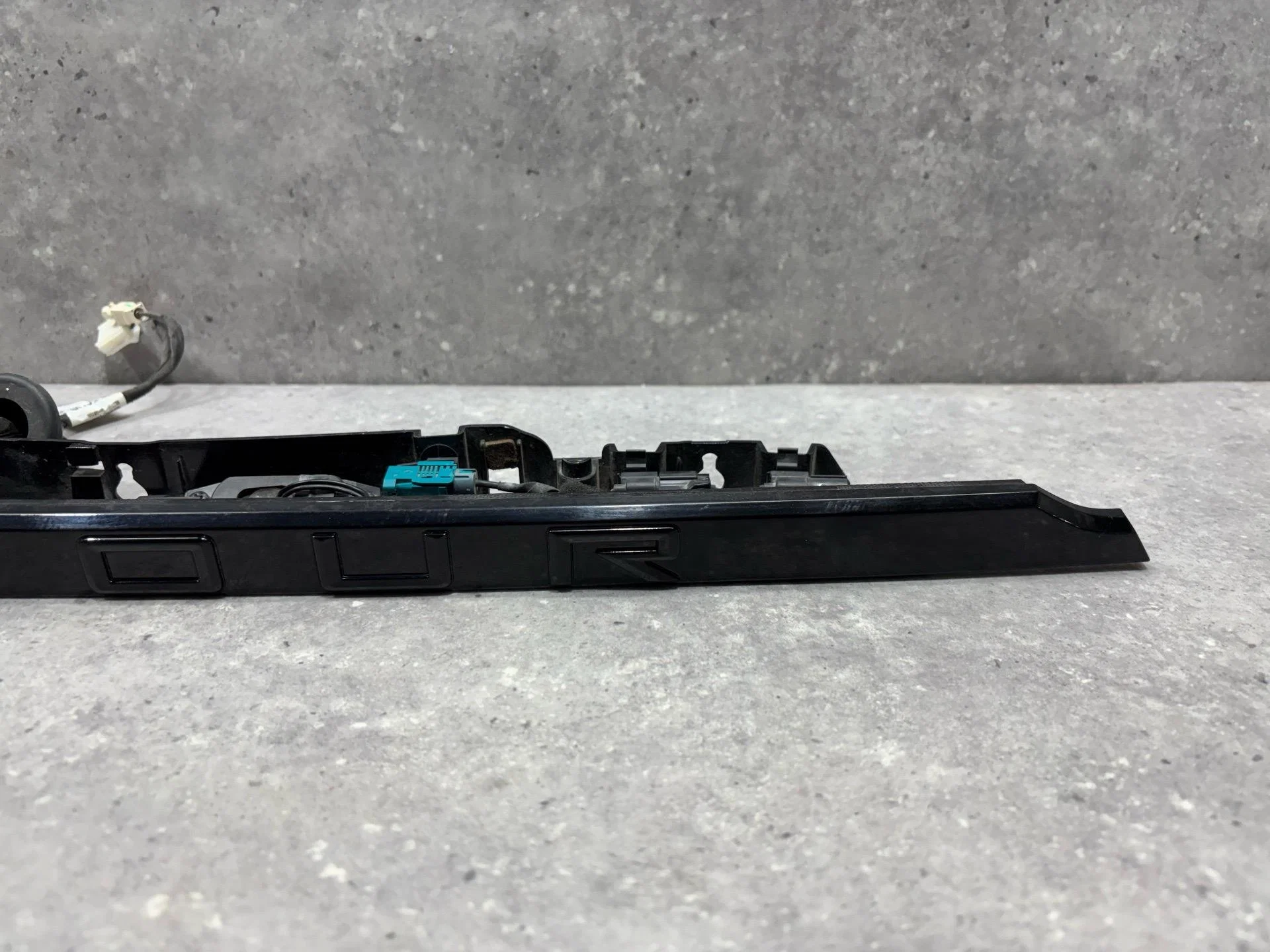 Накладка крышки багажника Jetour X90 Plus 1 2023 - миниатюра 4