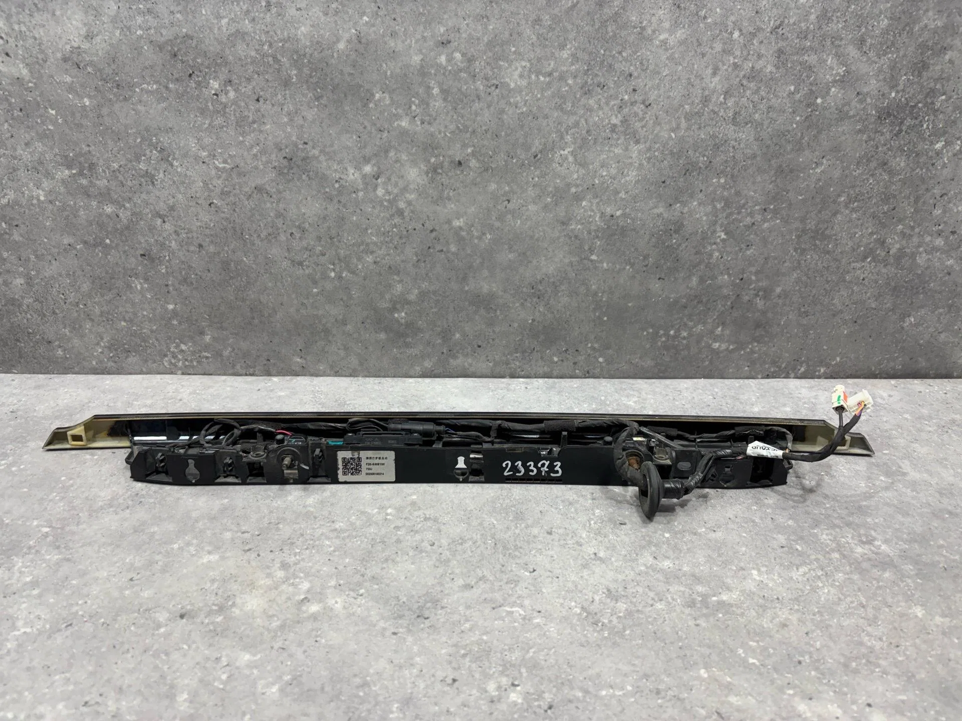 Накладка крышки багажника Jetour X90 Plus 1 2023 - миниатюра 6