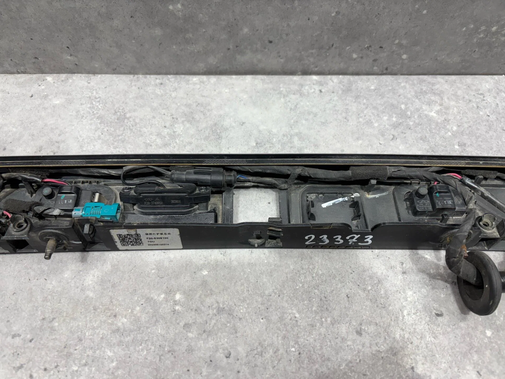 Накладка крышки багажника Jetour X90 Plus 1 2023 - миниатюра 8
