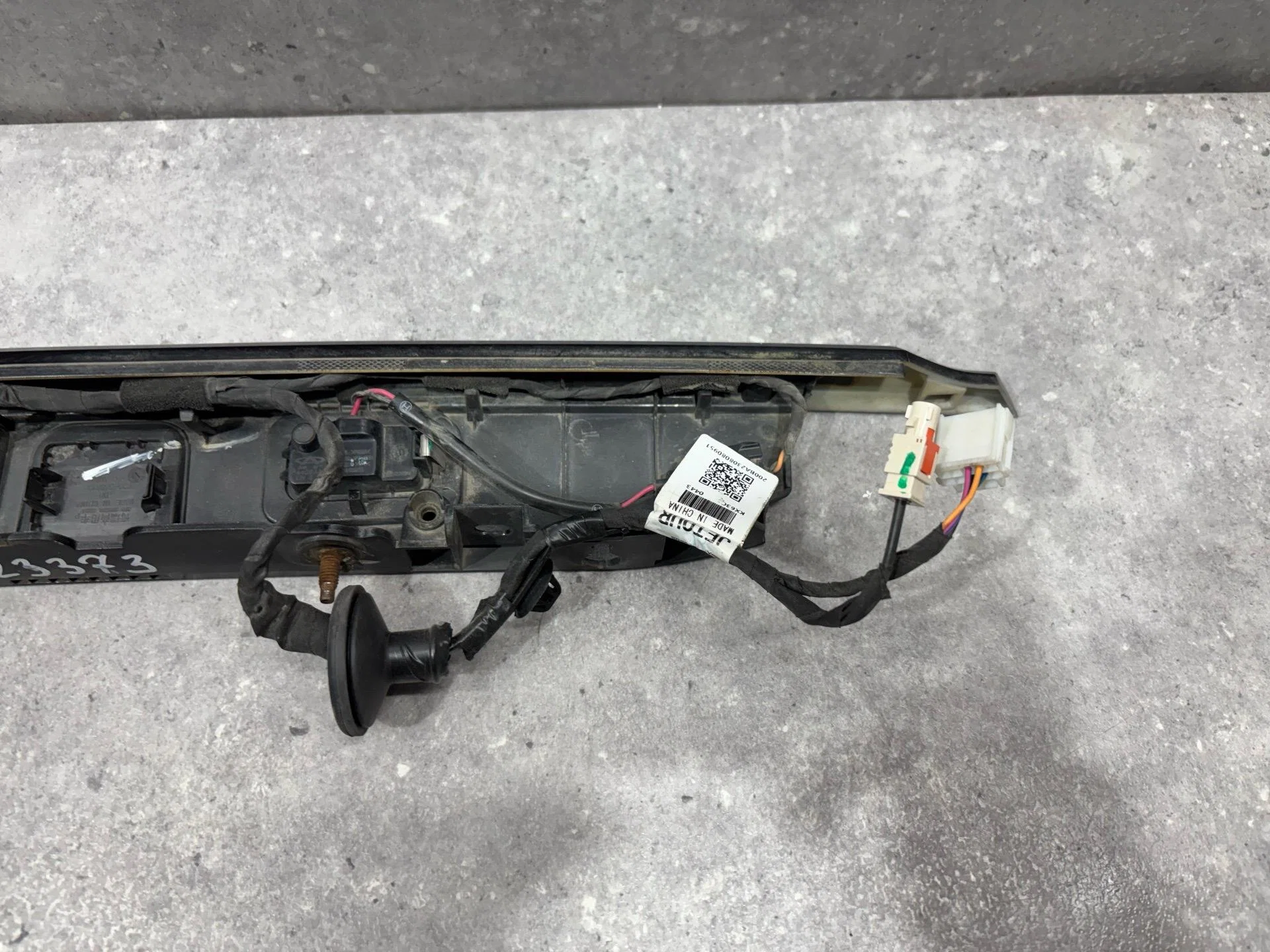 Накладка крышки багажника Jetour X90 Plus 1 2023 - миниатюра 9