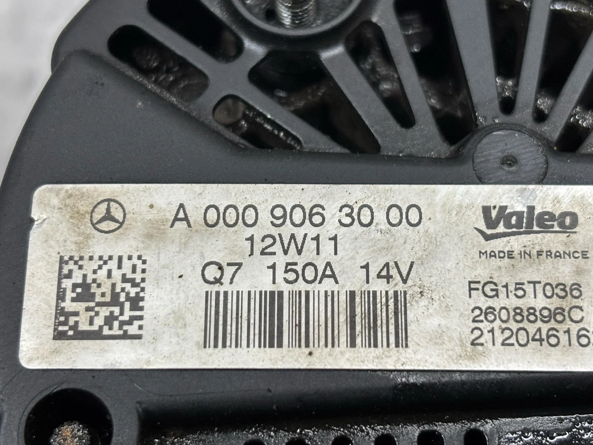 Генератор Mercedes-Benz C W204 рест. C204 2012 - миниатюра 7