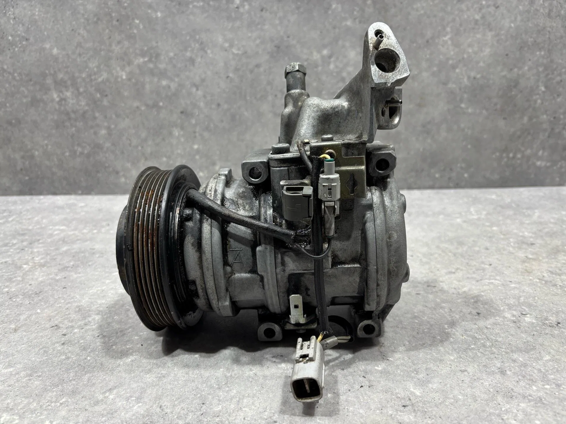 Компрессор кондиционера Toyota Camry 6 XV30 ACV30 - миниатюра 4