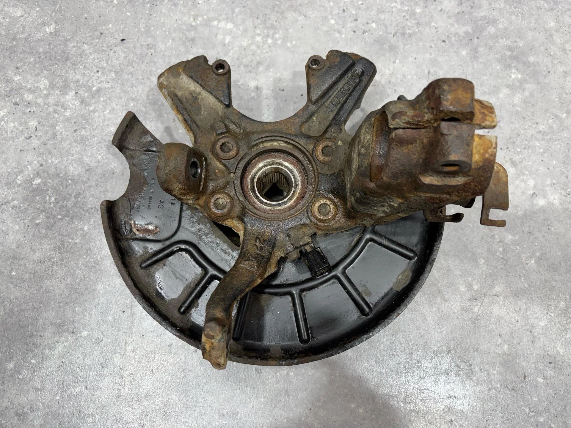 Кулак передний правый Volkswagen Jetta 6 162 2013 - миниатюра 2