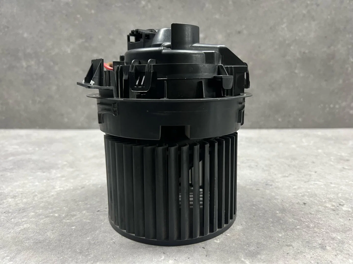 Моторчик печки Nissan Terrano D10 2018 272102798R - миниатюра 5
