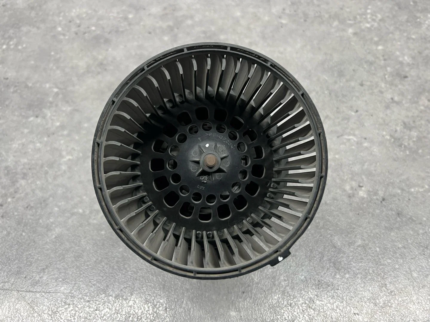 Моторчик печки Nissan Terrano D10 2018 272102798R - миниатюра 7