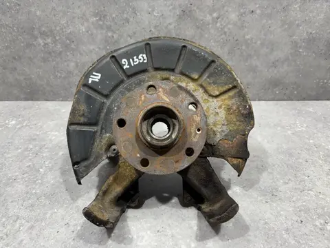 Кулак передний левый Volkswagen Jetta 6 162 2013