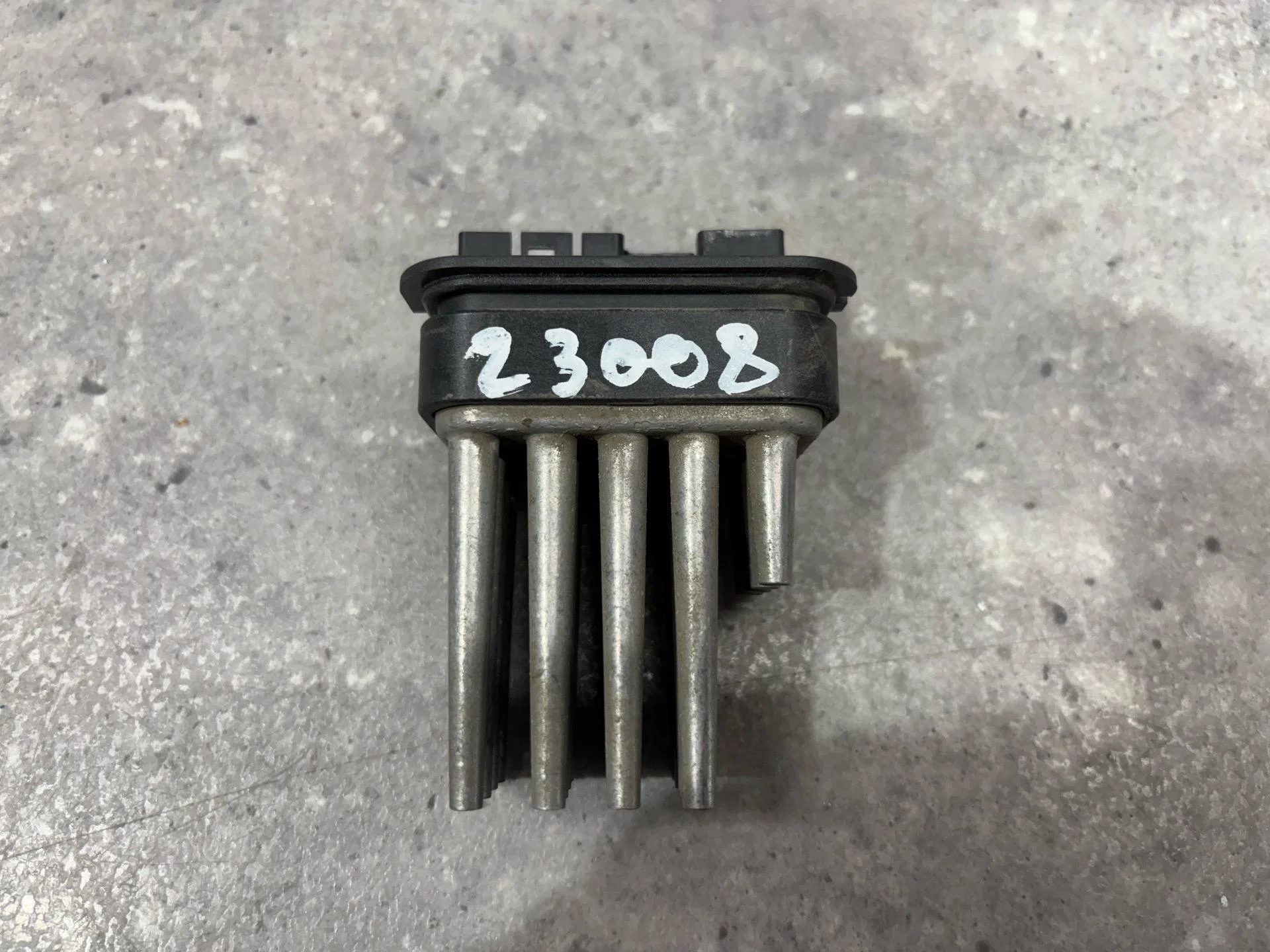 Сопротивление печки Opel Astra H рест. L69 2008 - миниатюра 3