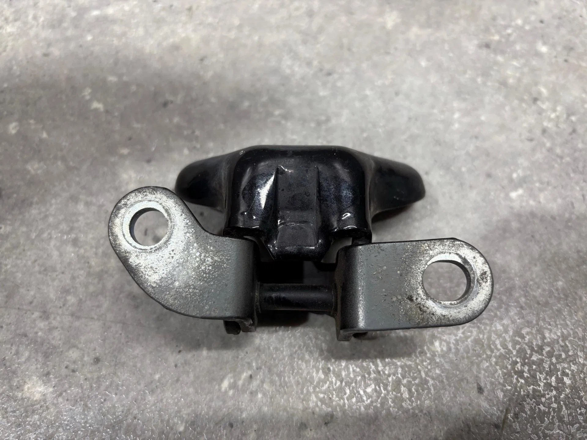 Петля двери задней левой Toyota Avensis 6876020121 - миниатюра 3