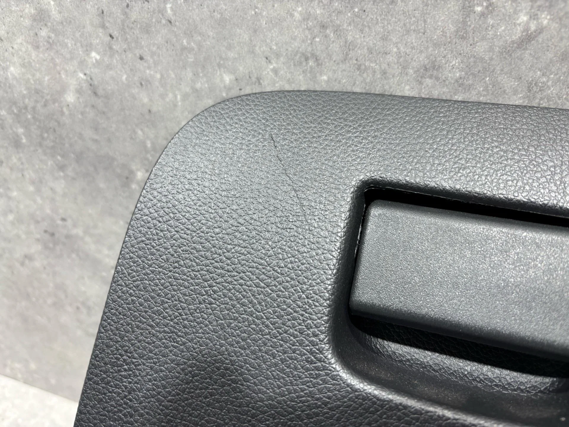 Бардачок Nissan Qashqai J11 рест. J11 2020 - миниатюра 4