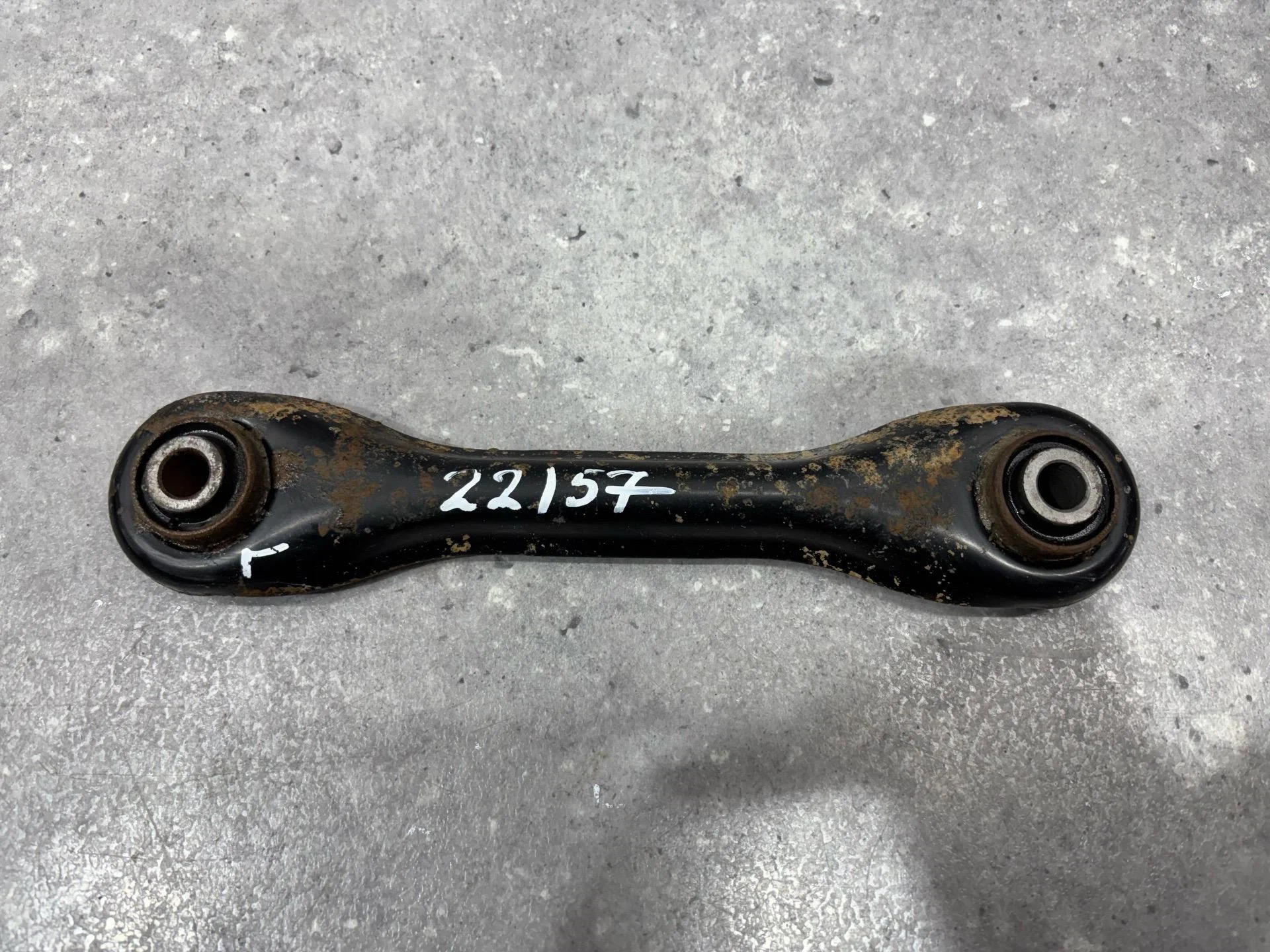 Рычаг задний поперечный Ford Focus 3 CB8 2012 - изображение 1