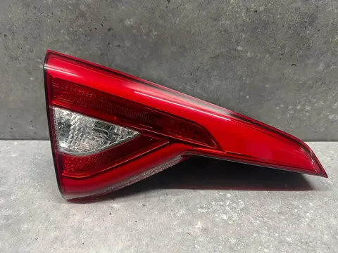 Фонарь задний внутренний левый Hyundai Sonata 7 LF