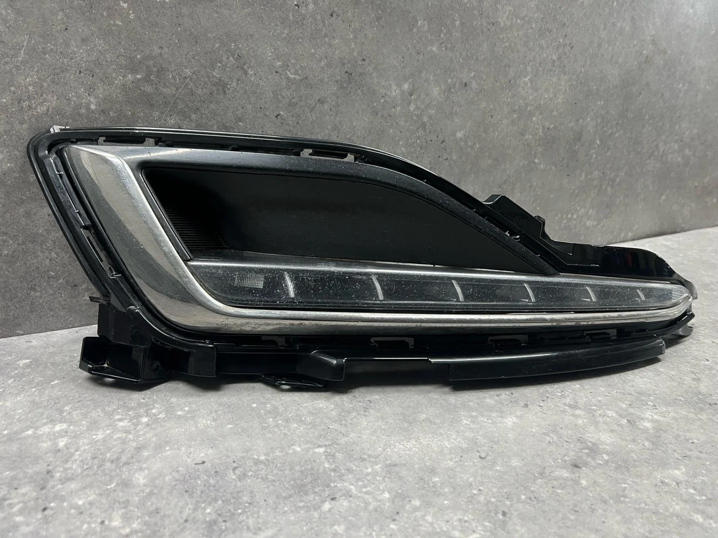 Фара противотуманная правая Hyundai Sonata 7 LF - миниатюра 2