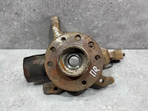 Кулак передний правый Opel Astra H рест. L69 2008