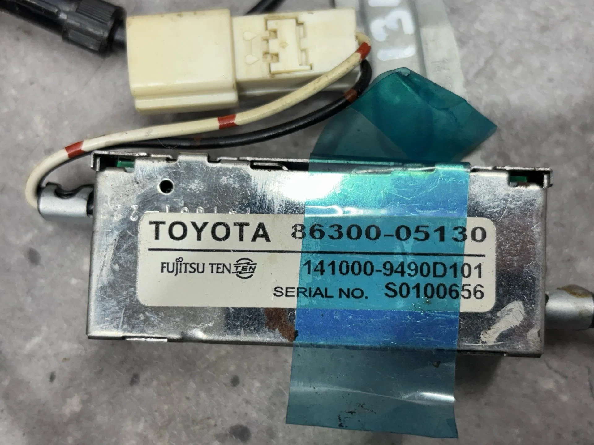 Антенна Toyota Avensis 2 T250 рест. ADT250 - миниатюра 4