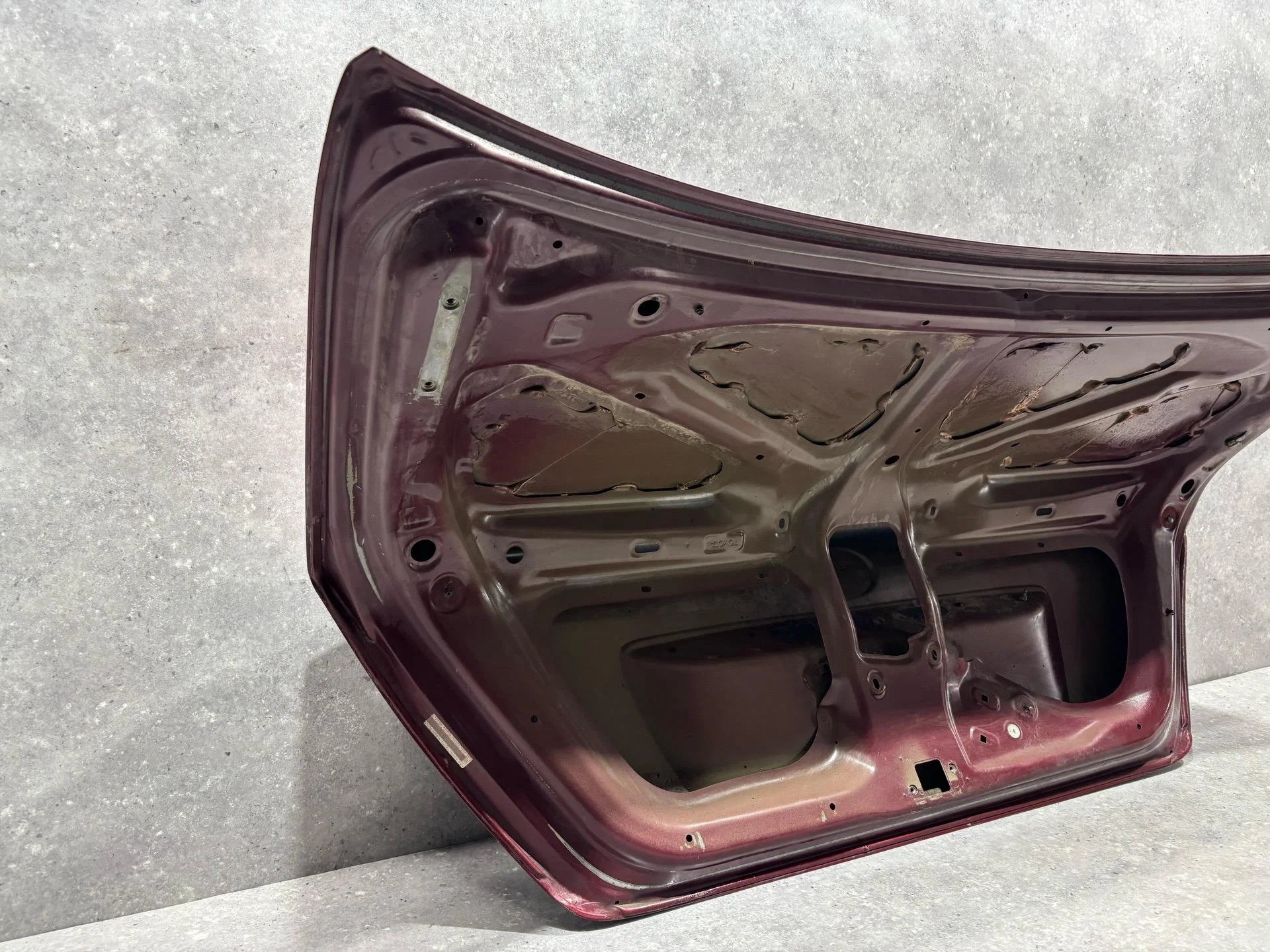 Крышка багажника Toyota Camry 6 XV30 ACV30 2001 - миниатюра 9