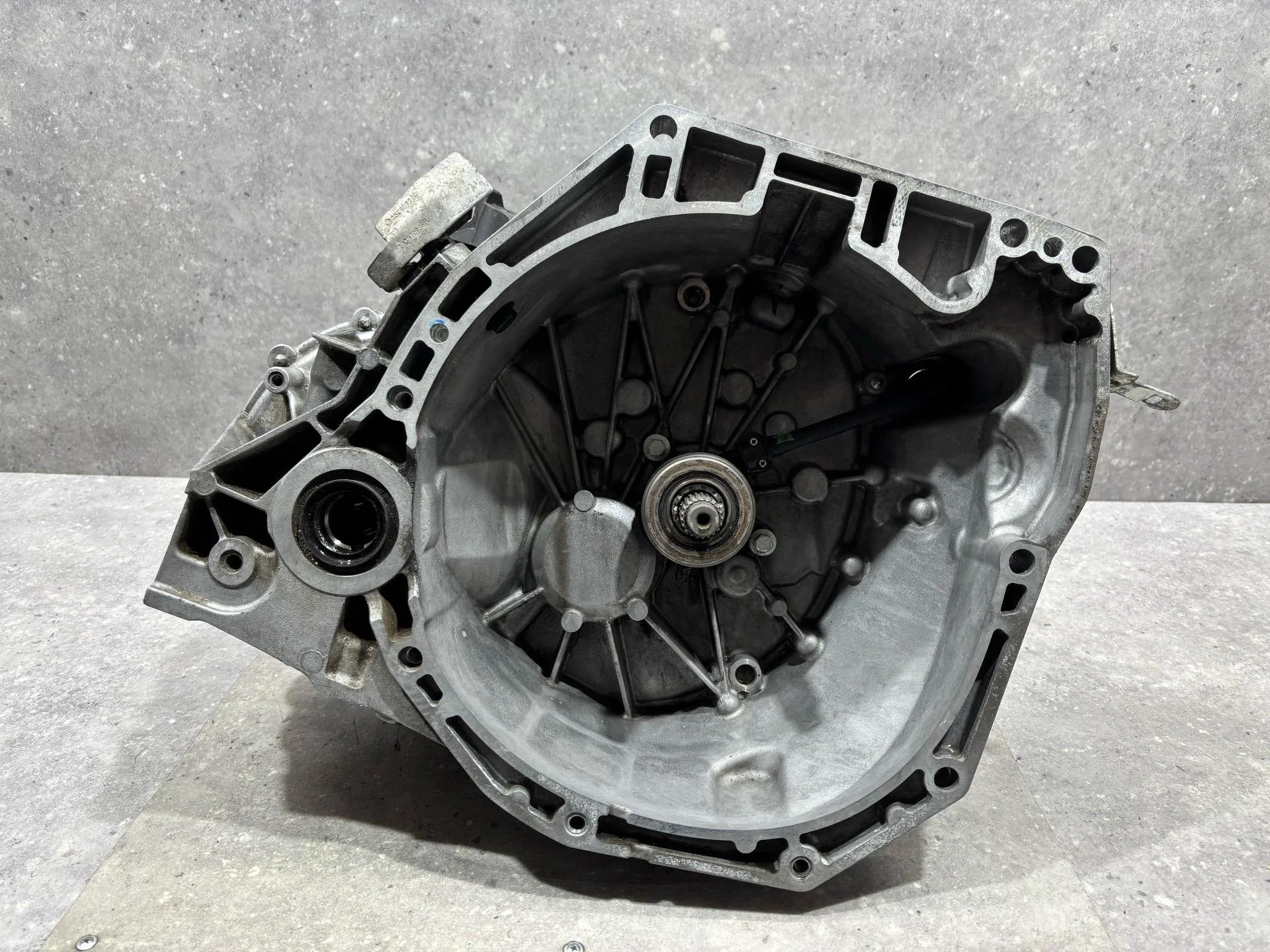 МКПП Nissan Qashqai J11 рест. J11 2020 320103418R - изображение 1