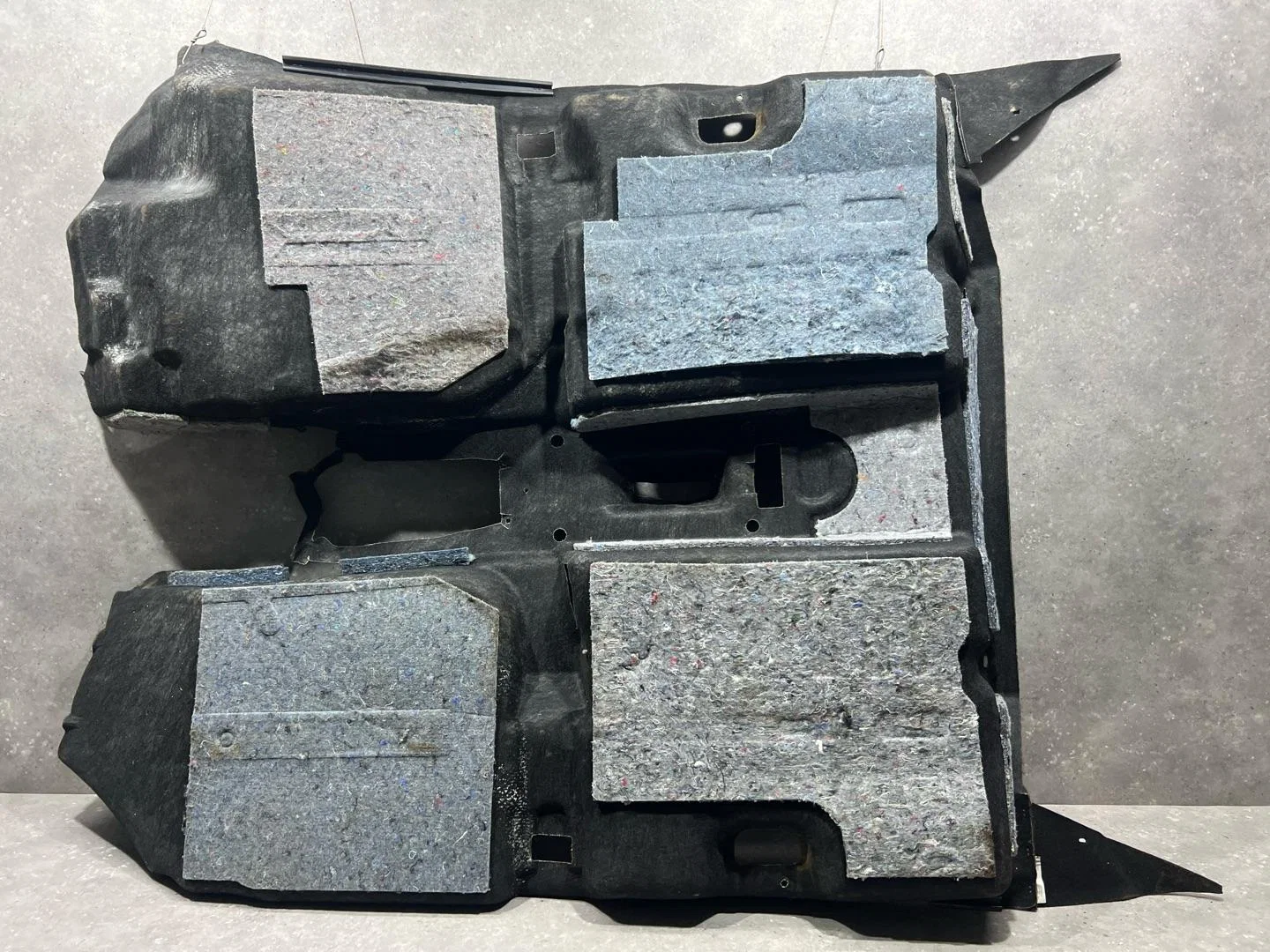 Ковер салонный Nissan Terrano D10 2018 749028977R - миниатюра 6