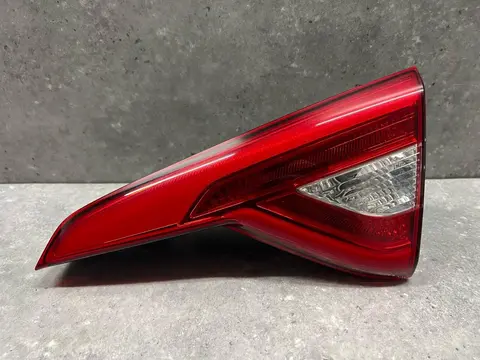 Фонарь задний внутренний правый Hyundai Sonata 7