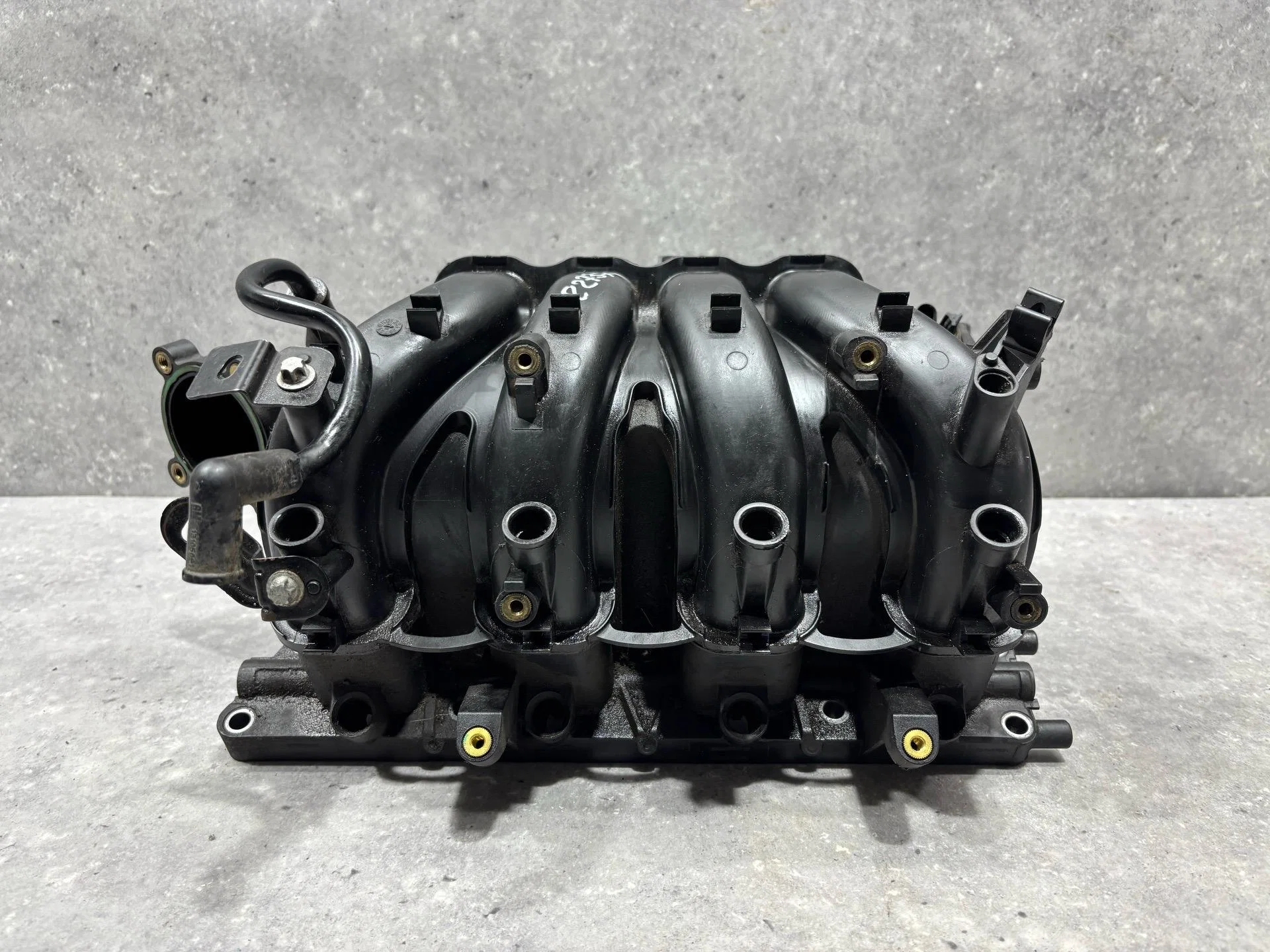 Впускной коллектор Opel Astra H рест. L69 2008 - миниатюра 2