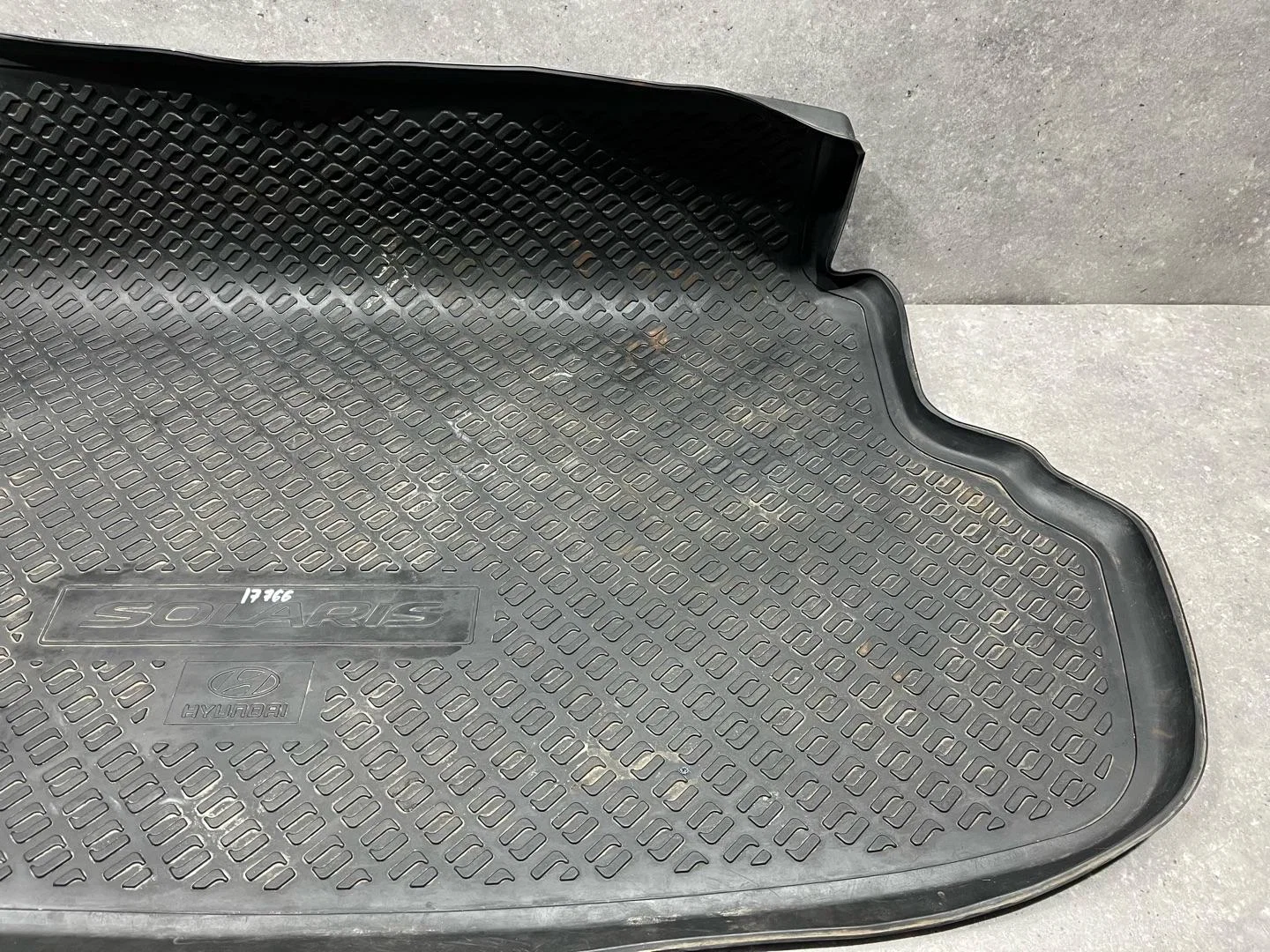Ковер багажника Hyundai Solaris 1 RB (2010 - 2014) - миниатюра 3