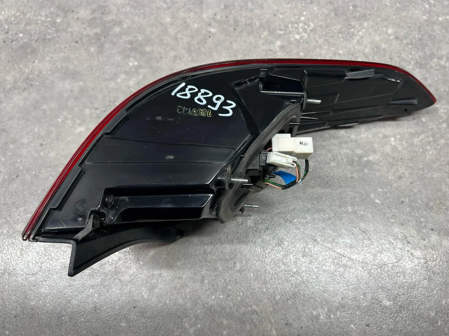 Фонарь задний наружный правый Hyundai Sonata 7 LF - миниатюра 10