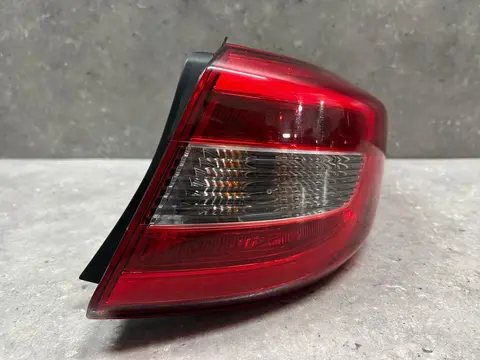 Фонарь задний наружный правый Hyundai Sonata 7 LF