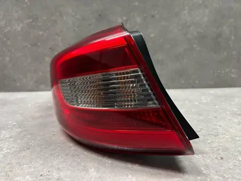 Фонарь задний наружный левый Hyundai Sonata 7 LF