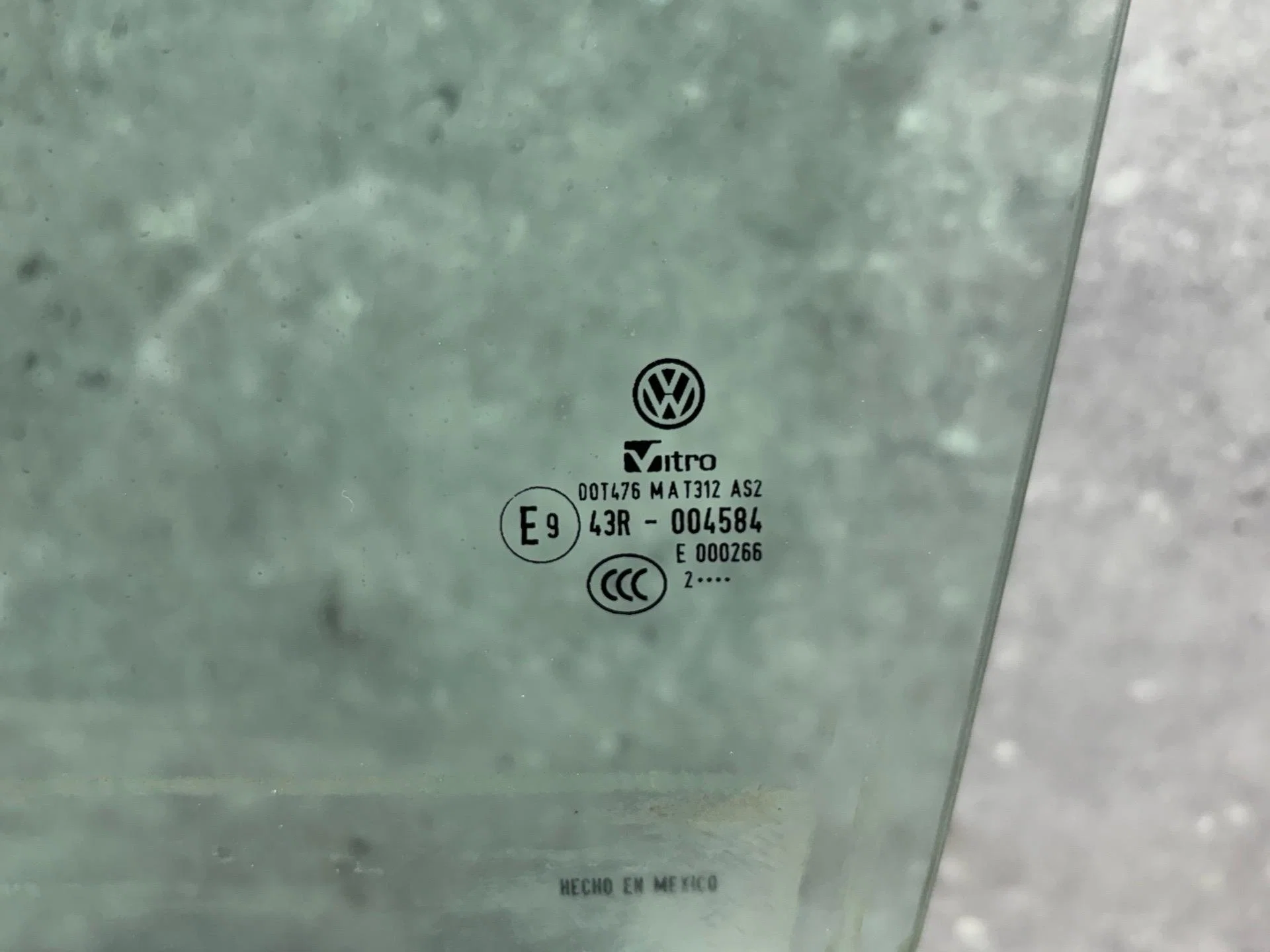 Стекло двери задней левой Volkswagen Jetta 6 162 - миниатюра 2