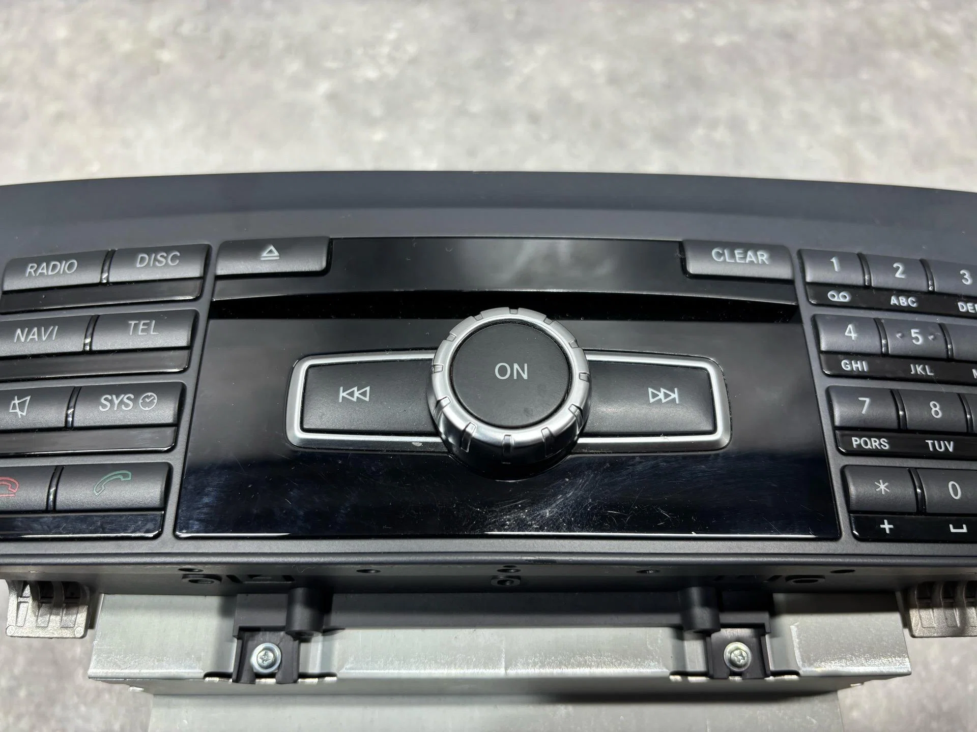 Магнитола Mercedes-Benz C W204 рест. C204 2012 - миниатюра 3
