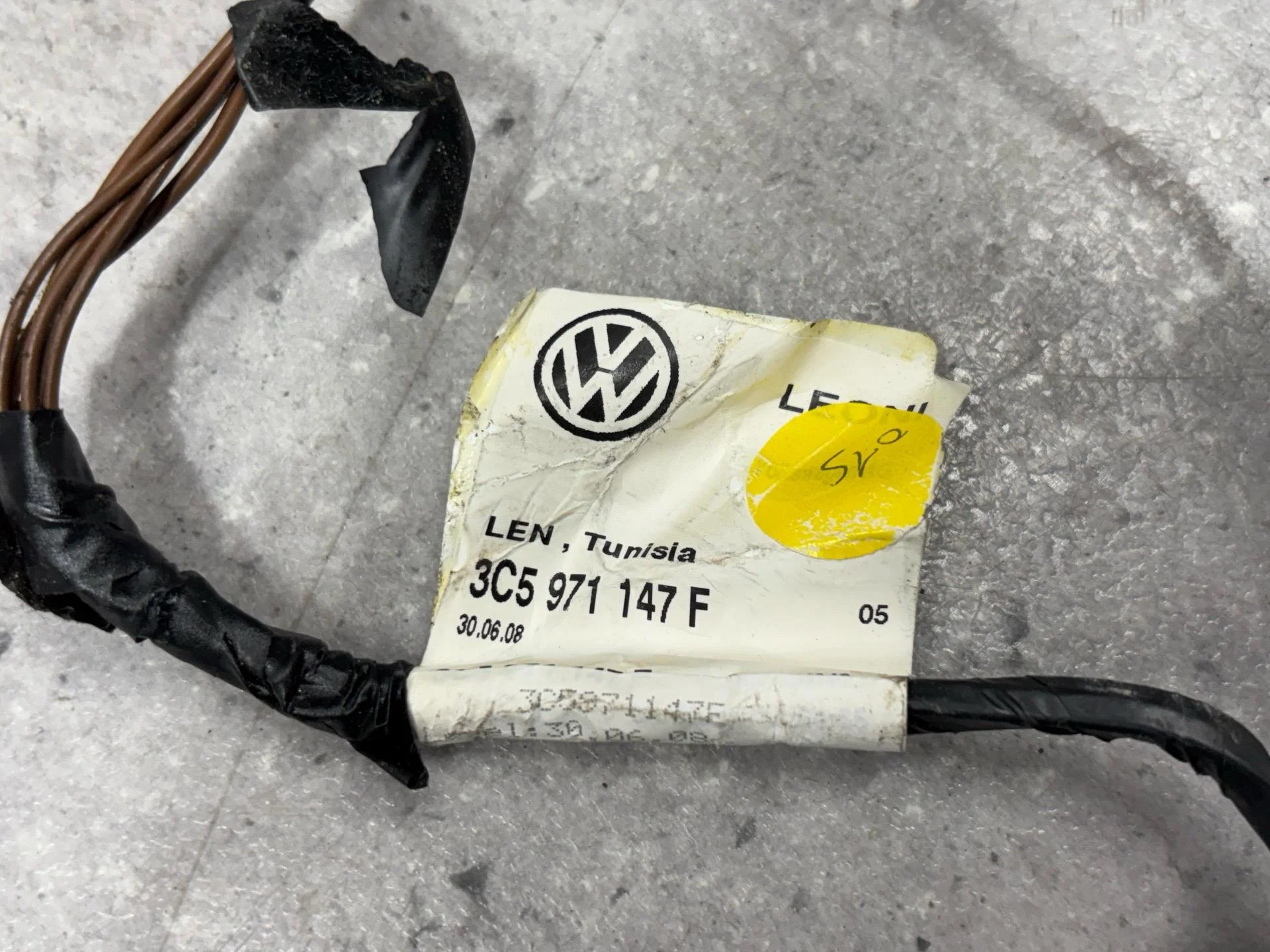Проводка крышки багажника Volkswagen Passat B6 3C2 - миниатюра 4