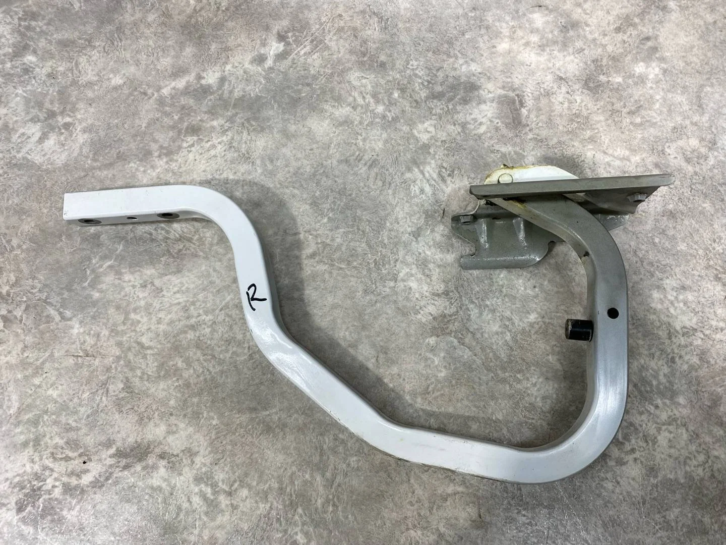 Петля крышки багажника правая Nissan Almera G15 - миниатюра 4